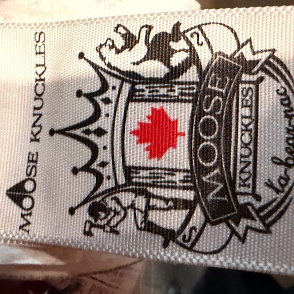 Moose Knuckles Alberta Parka - Picture 11 of 16
